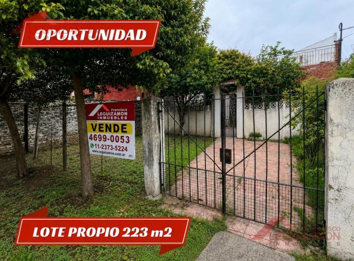 Casa · 81m² · 3 Ambientes · 2 Cocheras