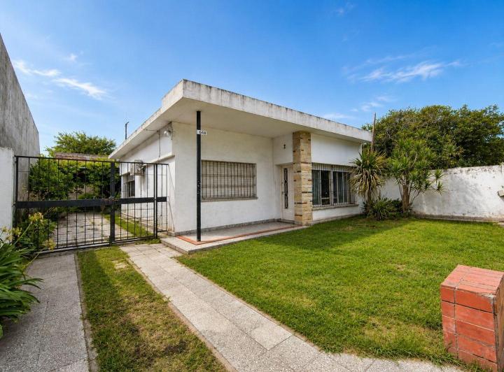 Casa · 120m² · 4 Ambientes · 1 Cochera