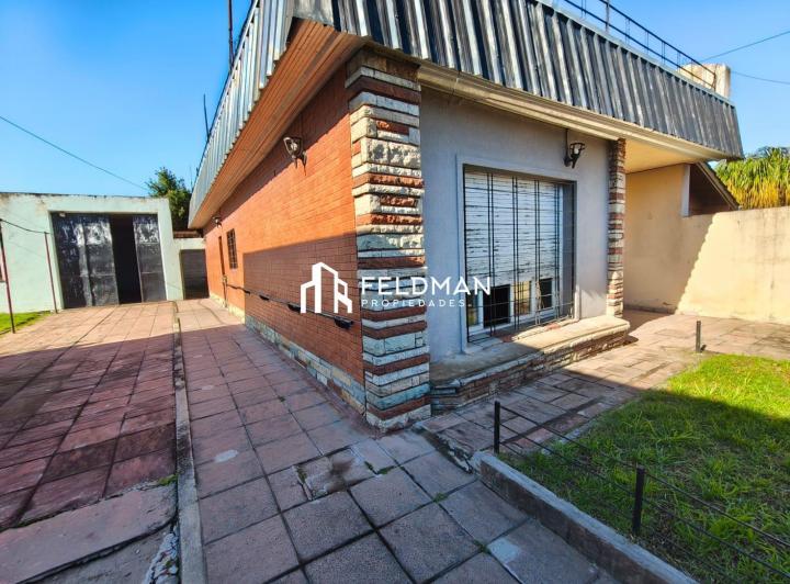 Casa · 280m² · 4 Ambientes · 6 Cocheras