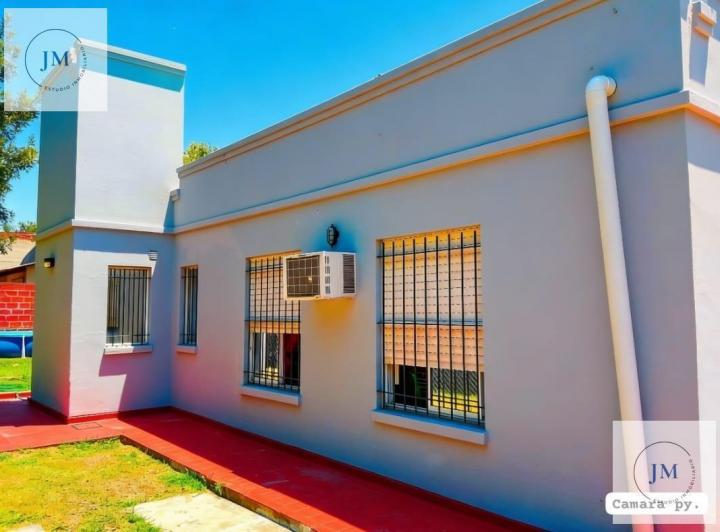 Casa · 91m² · 2 Dormitorios · 1 Cochera