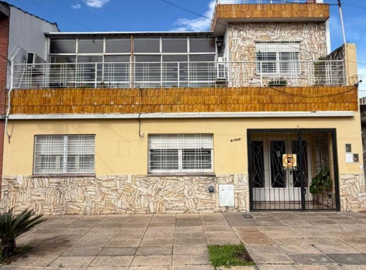Casa · 180m² · 4 Ambientes