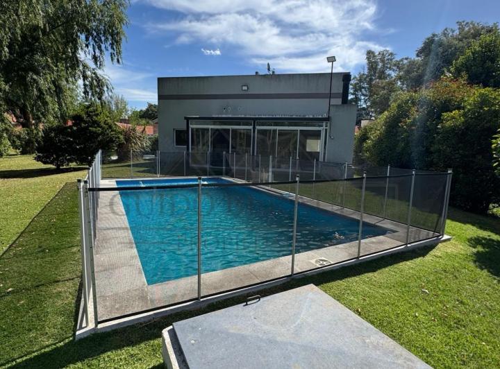 Casa · 163m² · 4 Ambientes · 4 Cocheras