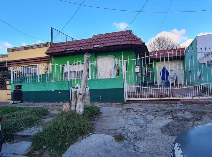 Casa · 120m² · 4 Ambientes · 2 Cocheras