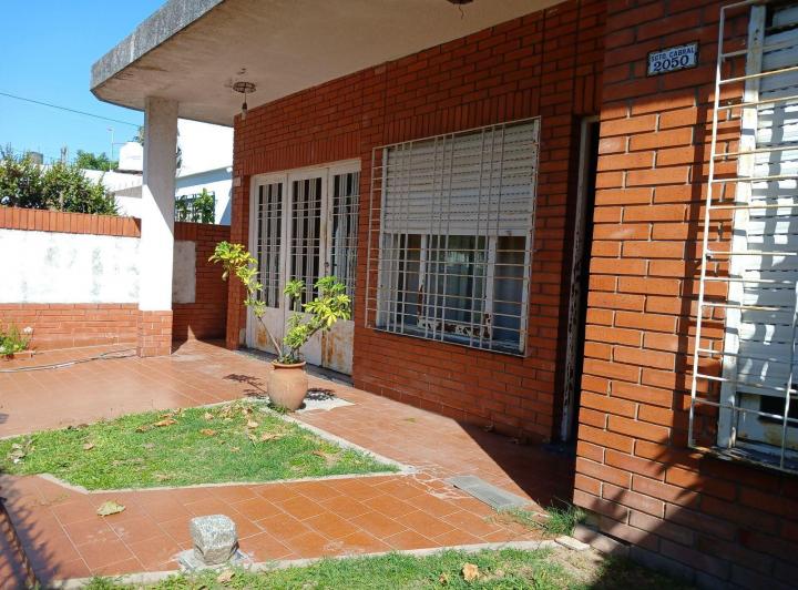 Casa · 120m² · 3 Ambientes · 3 Cocheras