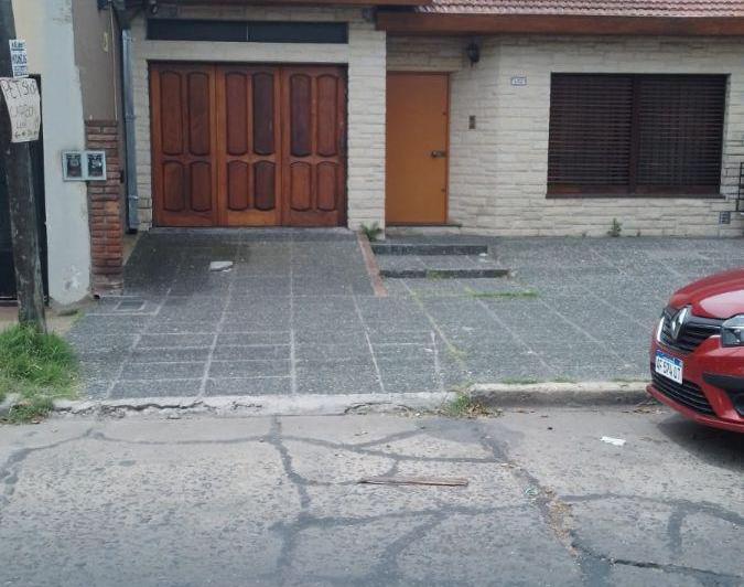 Casa · 174m² · 5 Ambientes · 1 Cochera