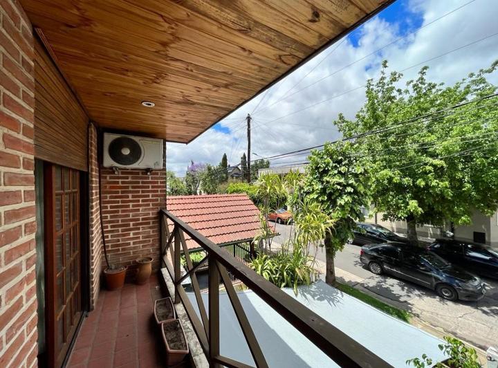 Casa · 70m² · 3 Ambientes · 1 Cochera