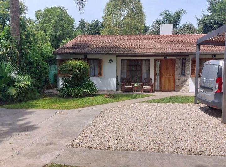 Casa · 110m² · 4 Ambientes · 2 Cocheras
