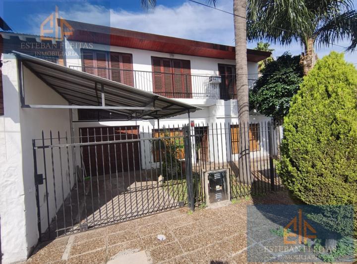 Casa · 480m² · 5 Ambientes · 3 Cocheras