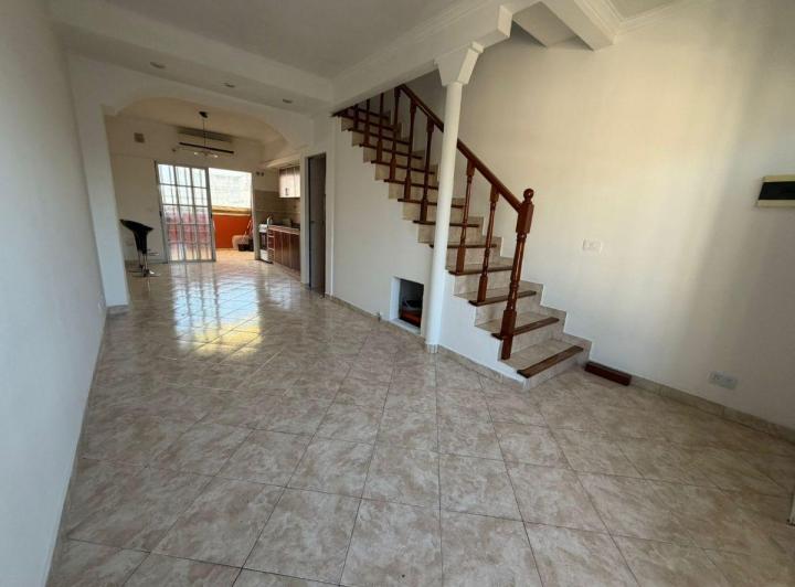 Casa · 65m² · 3 Ambientes · 1 Cochera