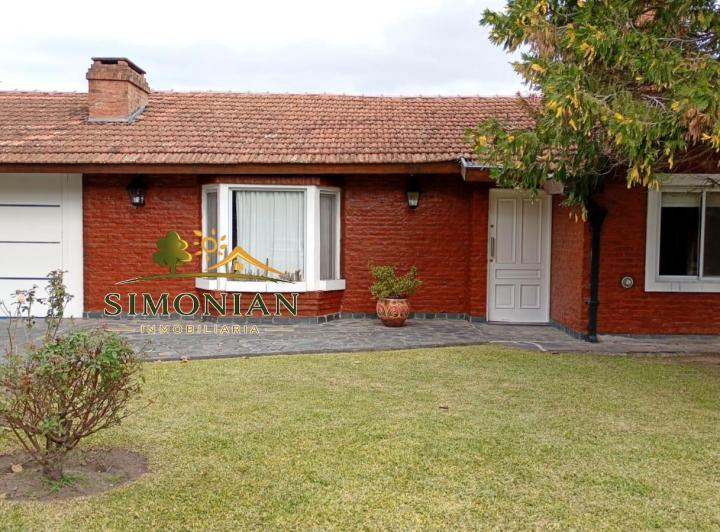 Casa · 120m² · 5 Ambientes · 1 Cochera