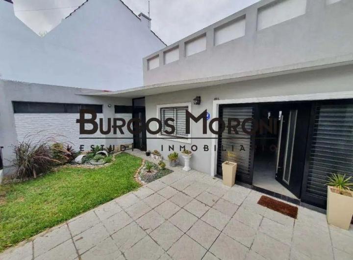 Casa · 90m² · 3 Ambientes · 1 Cochera