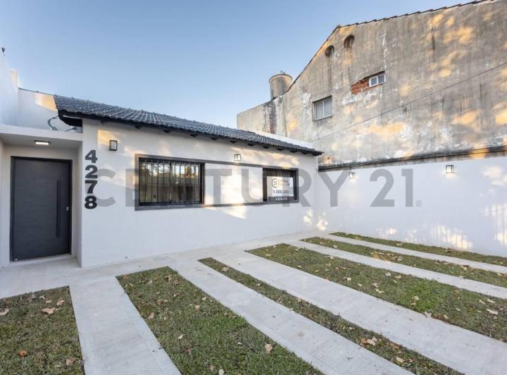Casa · 145m² · 4 Ambientes · 2 Cocheras