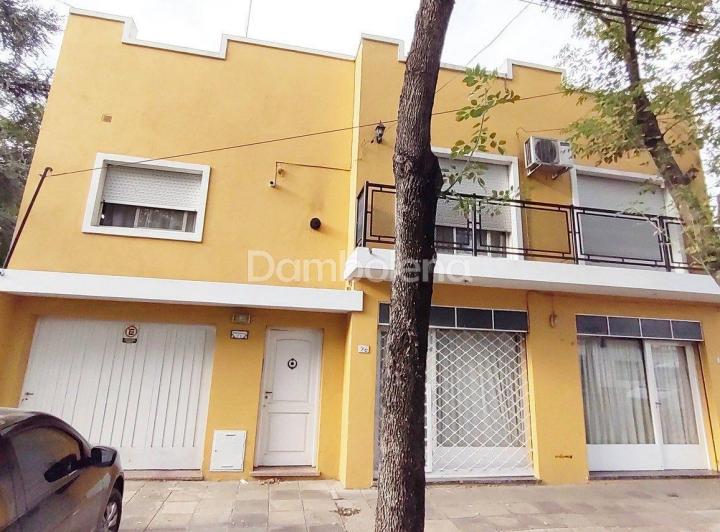 Casa · 164m² · 3 Ambientes · 3 Cocheras