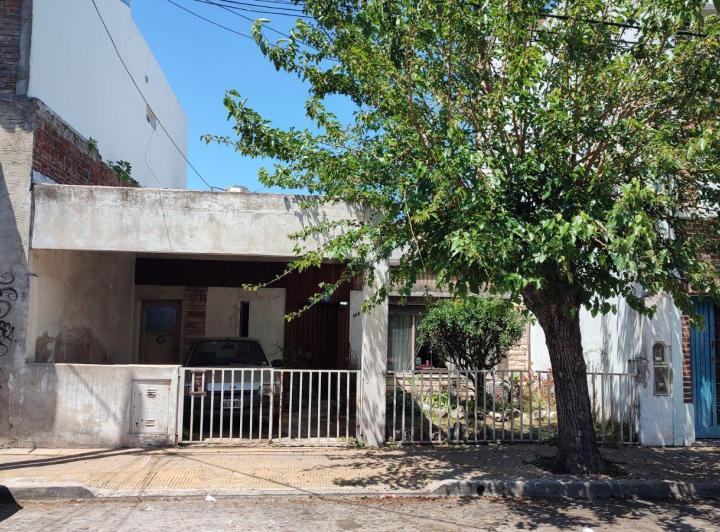 Casa · 143m² · 3 Ambientes · 1 Cochera