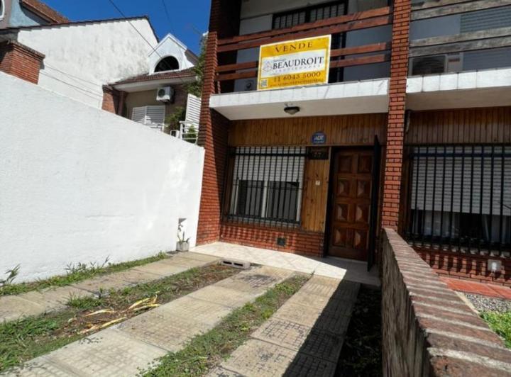 Casa · 100m² · 3 Ambientes · 1 Cochera