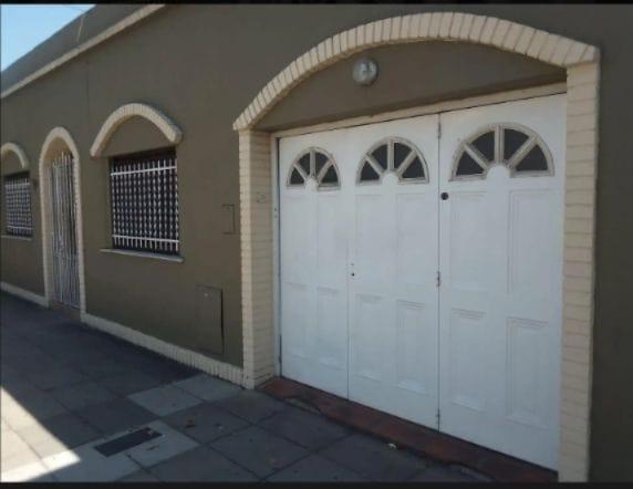 Casa · 100m² · 3 Ambientes · 1 Cochera