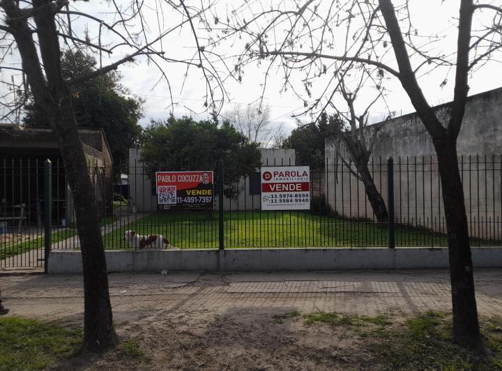 Casa · 75m² · 3 Ambientes · 2 Cocheras