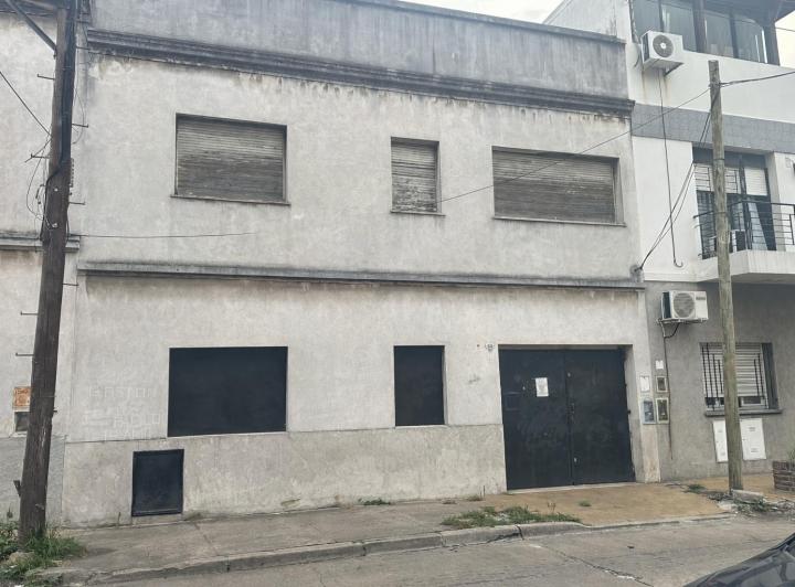 Casa · 185m² · 5 Ambientes · 1 Cochera