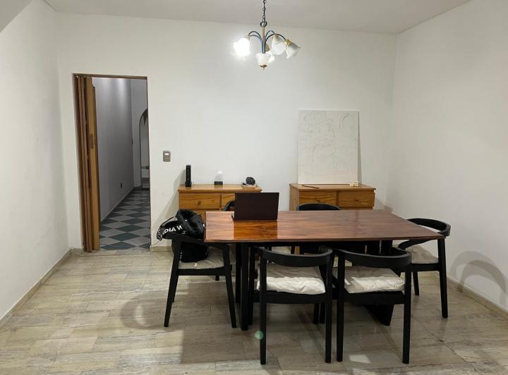 Casa · 190m² · 4 Ambientes · 1 Cochera