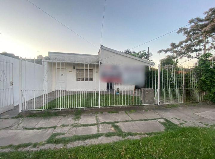 Casa · 140m² · 3 Ambientes · 1 Cochera
