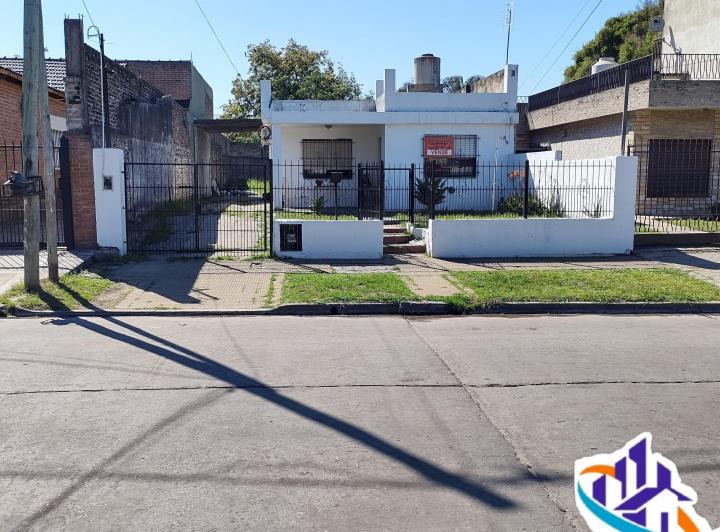 Casa · 190m² · 3 Ambientes · 1 Cochera