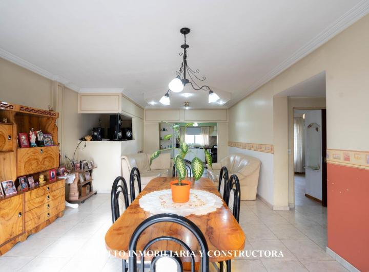 Casa · 296m² · 5 Ambientes