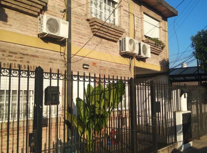Casa · 105m² · 4 Ambientes · 1 Cochera
