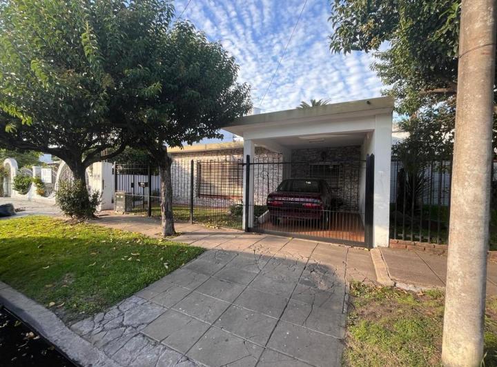 Casa · 133m² · 4 Ambientes · 1 Cochera
