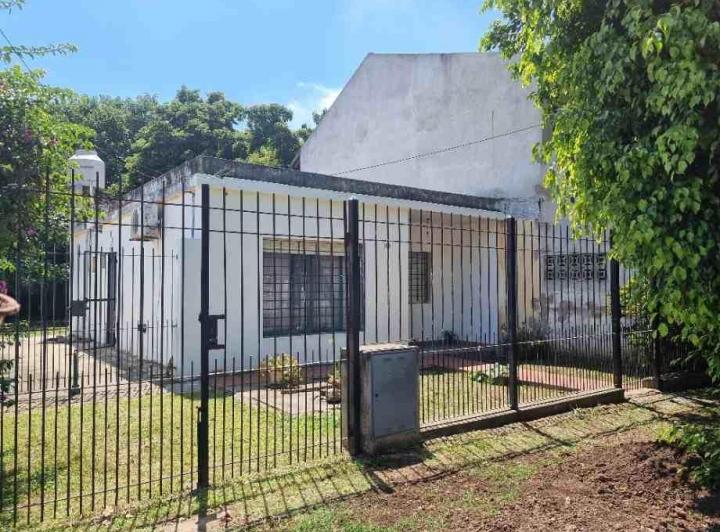 Casa · 69m² · 4 Ambientes · 4 Cocheras