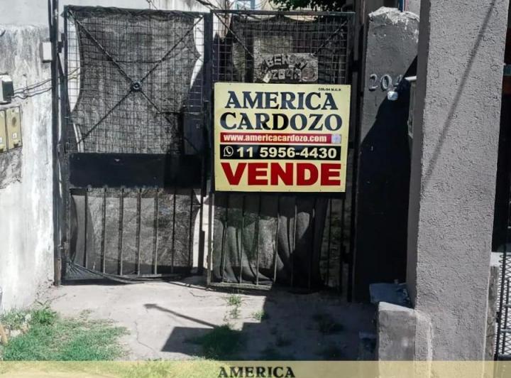Casa · 50ha · 4 Ambientes