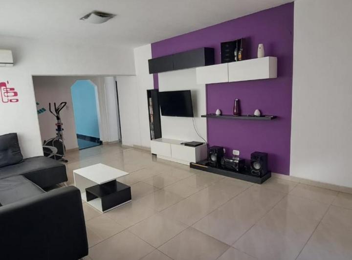 Casa · 115m² · 3 Ambientes · 2 Cocheras