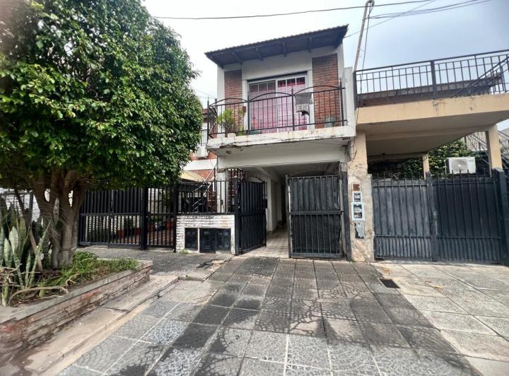 Casa · 85m² · 3 Ambientes · 1 Cochera