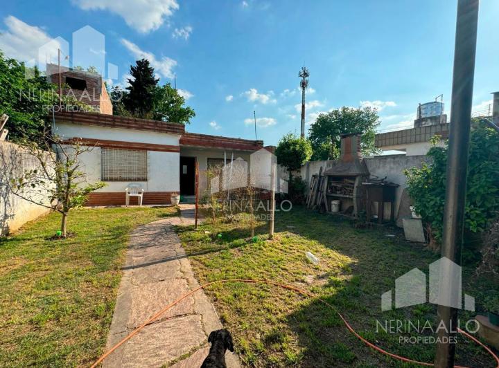 Casa · 307m² · 4 Ambientes · 1 Cochera