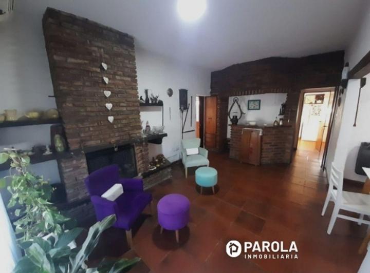 Casa · 150m² · 6 Ambientes · 1 Cochera