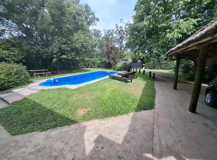 Casa · 180m² · 5 Ambientes