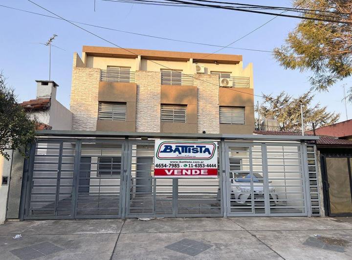 Casa · 136m² · 4 Ambientes · 1 Cochera
