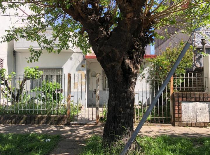 Casa · 100m² · 3 Ambientes · 1 Cochera