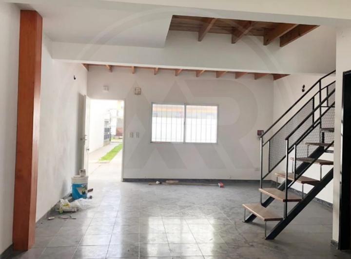 Casa · 95m² · 4 Ambientes · 1 Cochera