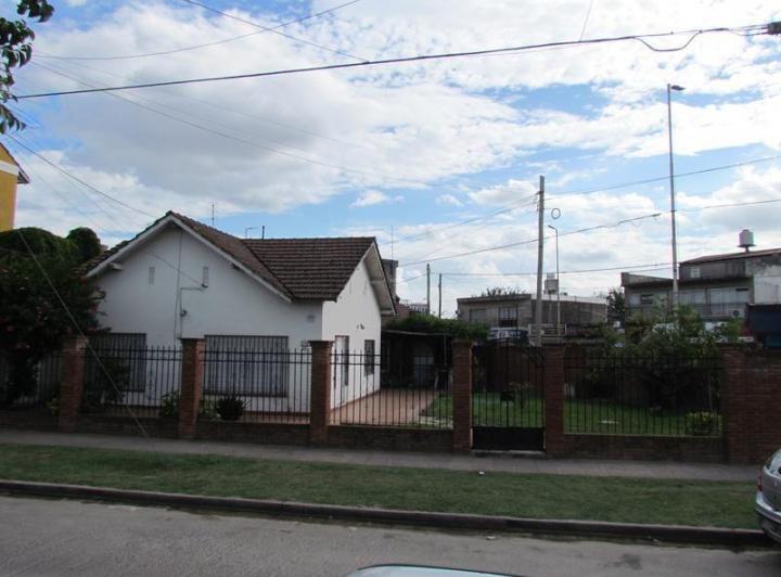 Casa · 87m² · 4 Ambientes · 1 Cochera