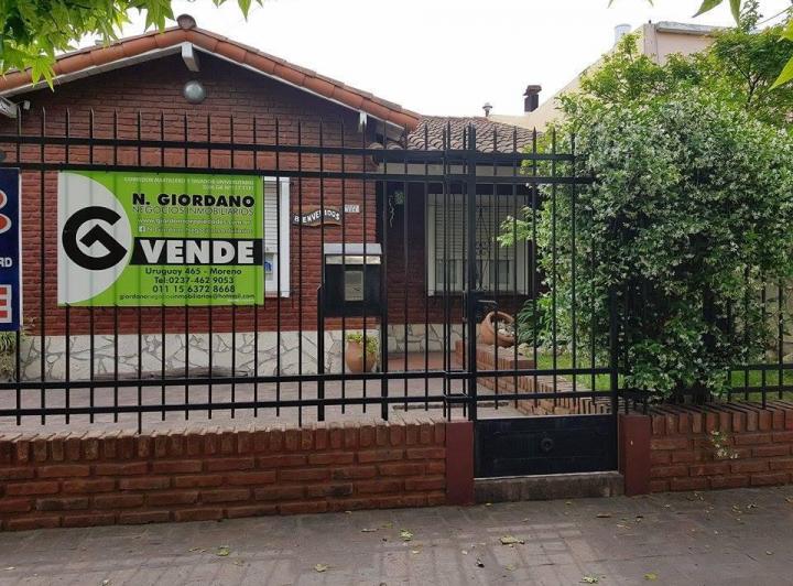 Casa · 5 Ambientes · 1 Cochera