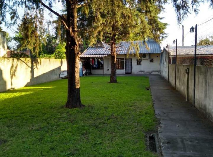 Casa · 448m² · 4 Ambientes · 1 Cochera