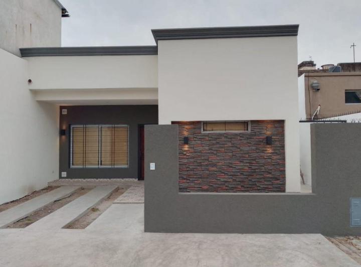 Casa · 80m² · 3 Ambientes · 1 Cochera
