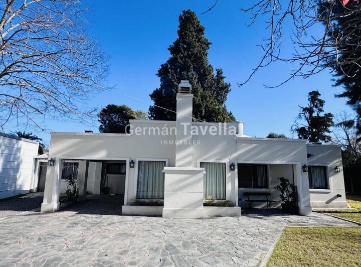 Casa · 129m² · 4 Ambientes · 4 Cocheras