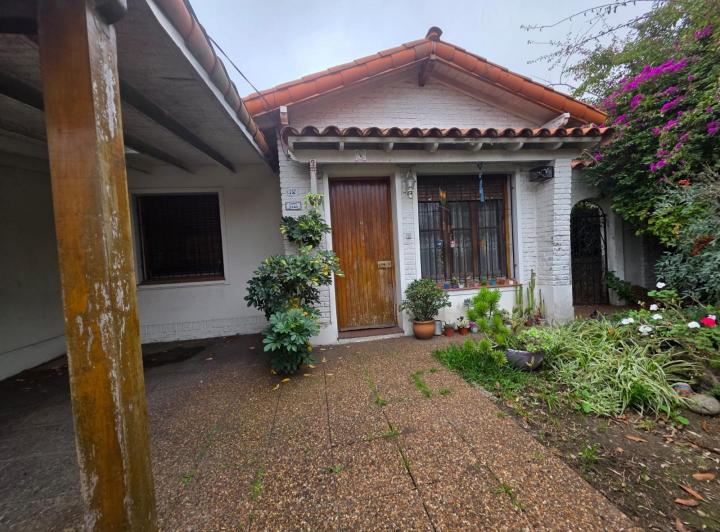 Casa · 100m² · 4 Ambientes · 1 Cochera