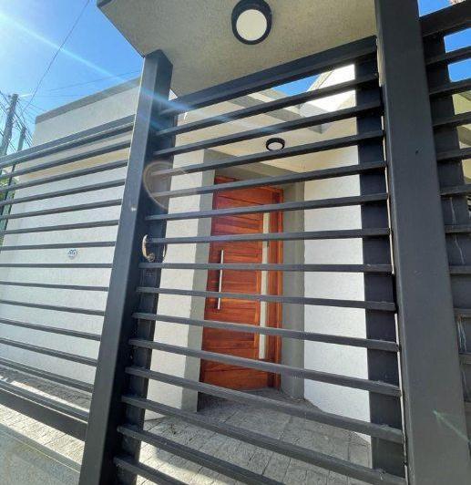 Casa · 67m² · 3 Ambientes · 1 Cochera