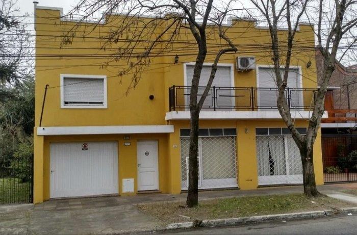 Casa · 164m² · 3 Ambientes · 2 Cocheras
