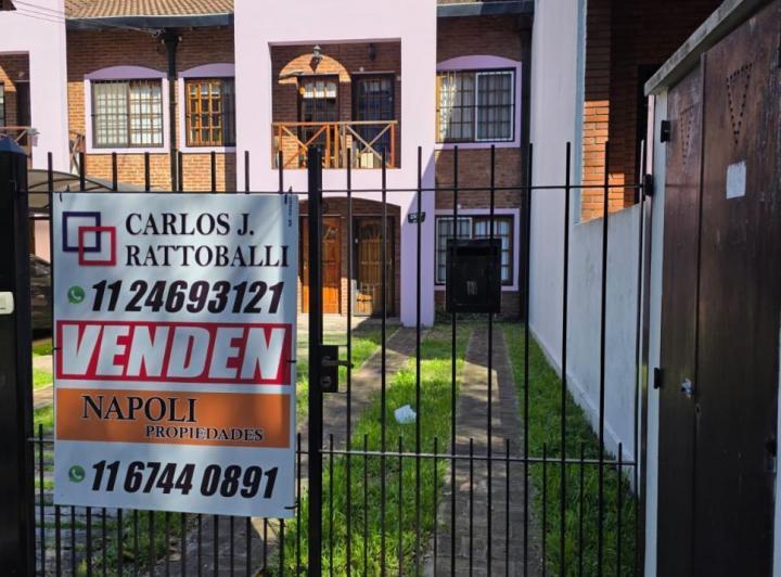 Casa · 100m² · 3 Ambientes · 1 Cochera