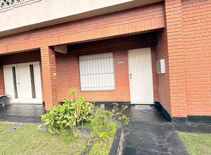 Casa · 190m² · 4 Ambientes · 3 Cocheras