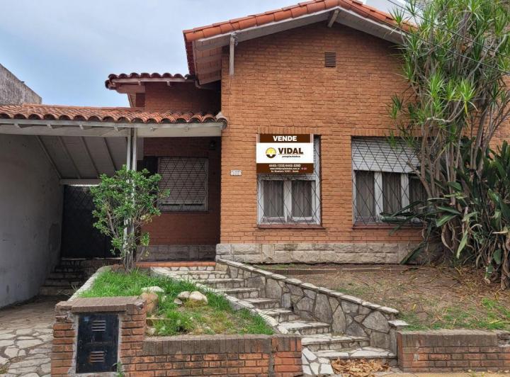 Casa · 110m² · 3 Ambientes · 1 Cochera