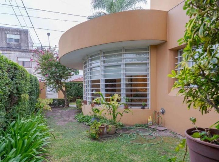 Casa · 105m² · 3 Ambientes · 1 Cochera